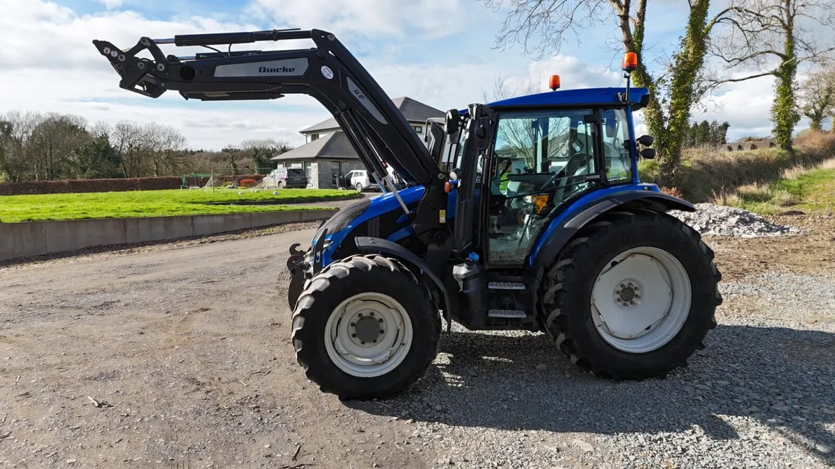 2022 Valtra G135 Hitech *3730 hrs* - Image 4