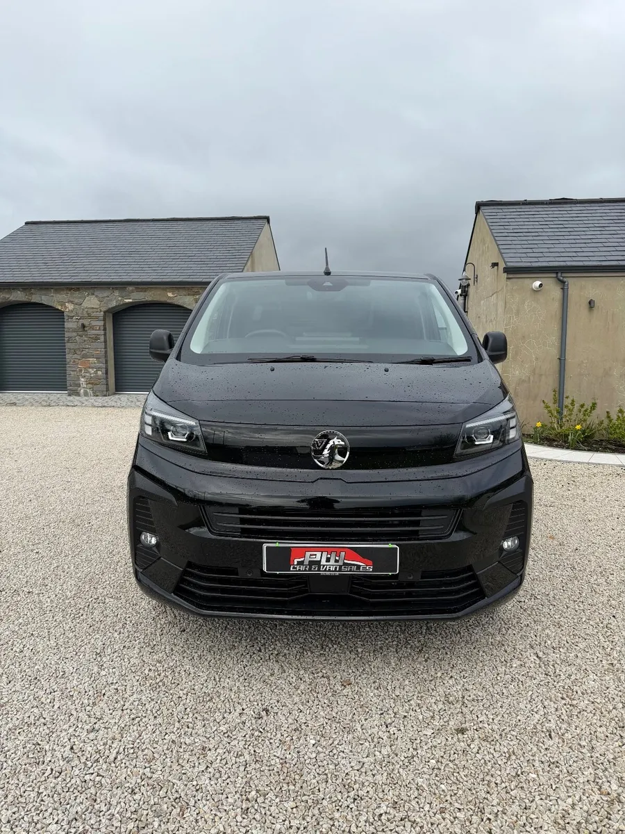 2025 Vauxhall Vivaro F3100 PRO 2.0 ONLY 900 MILES! - Image 2