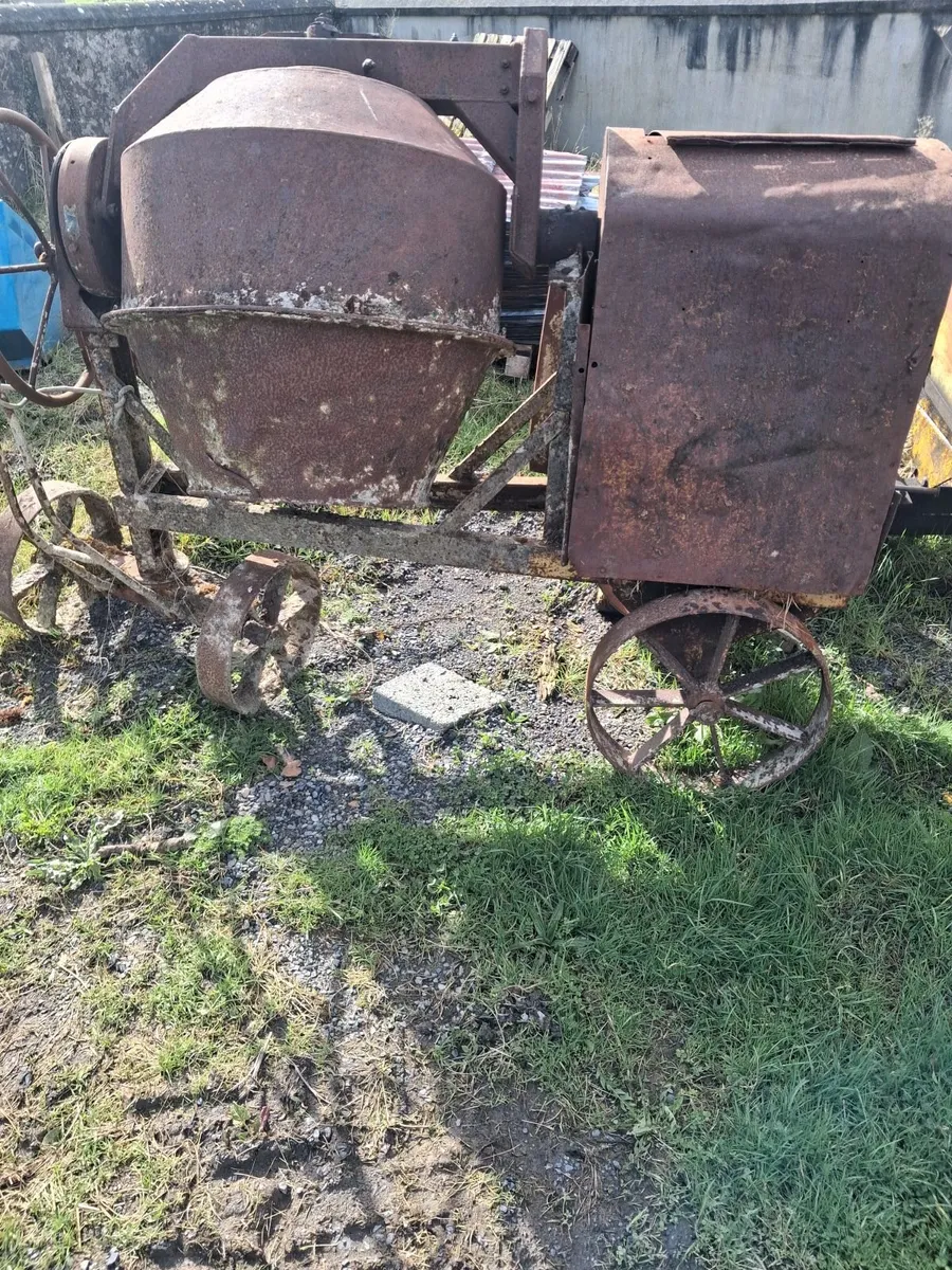Diesel cement mixer - Image 2