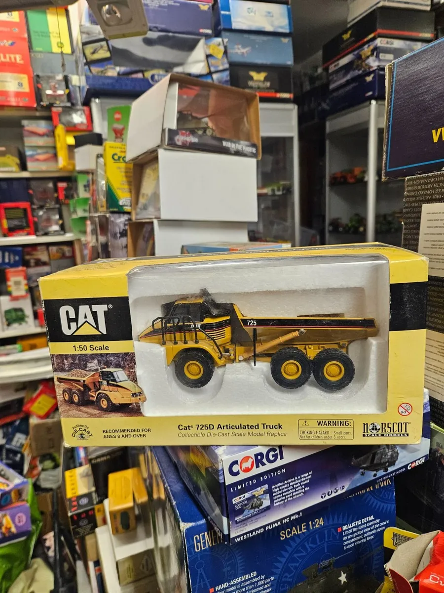 Corgi Norscot Caterpillar Articulated Truck - Image 1