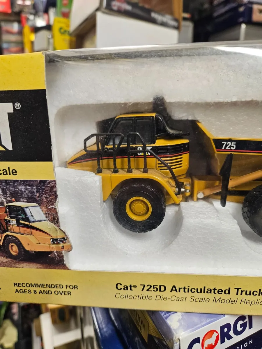 Corgi Norscot Caterpillar Articulated Truck - Image 4