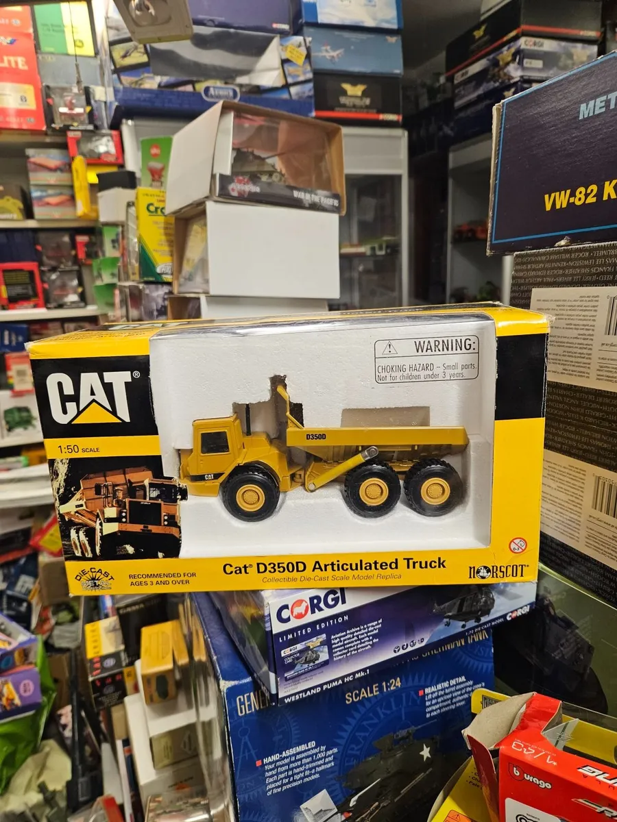 Corgi Norscot Caterpillar Articulated Truck - Image 1