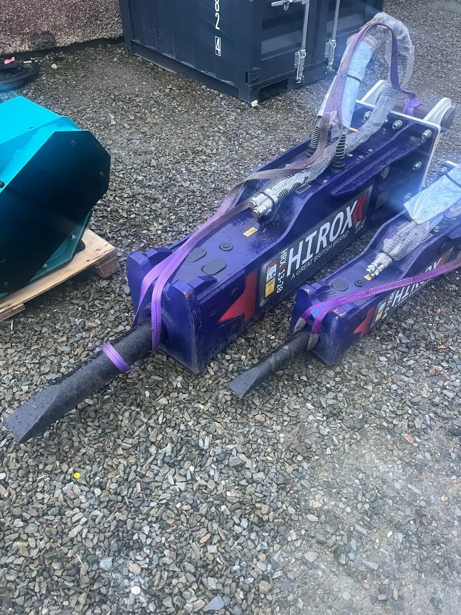 Rock breaker 13T - Image 1