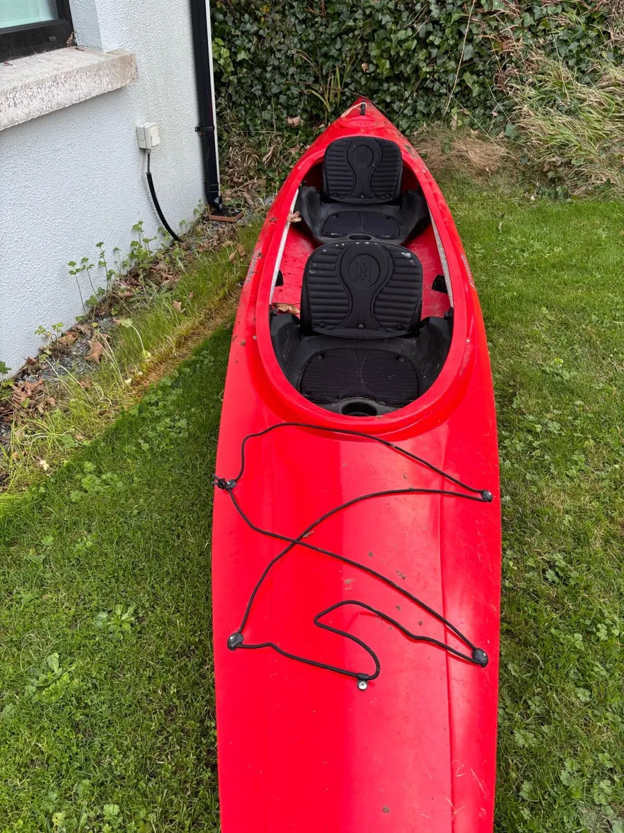 Double canoe - Image 1