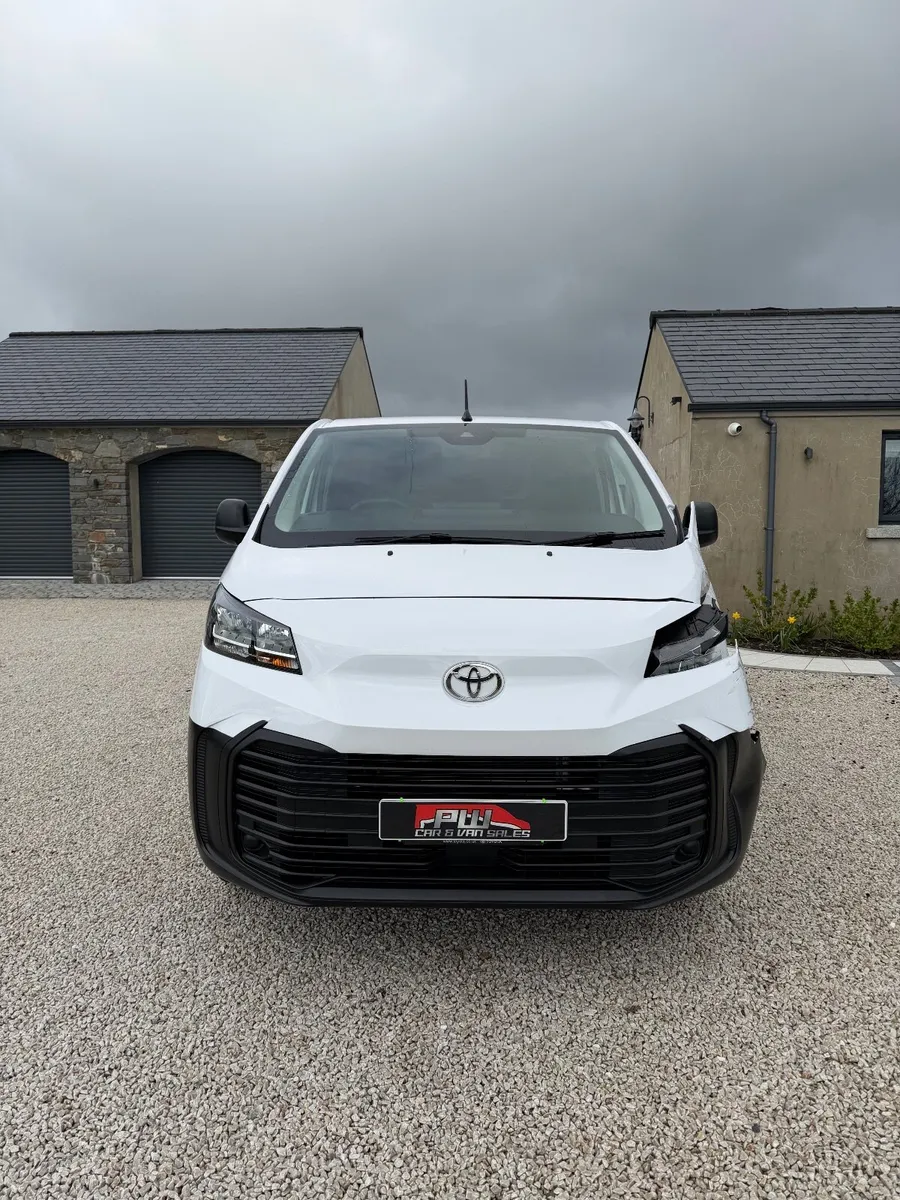 Toyota Proace Active 2025 - Image 2