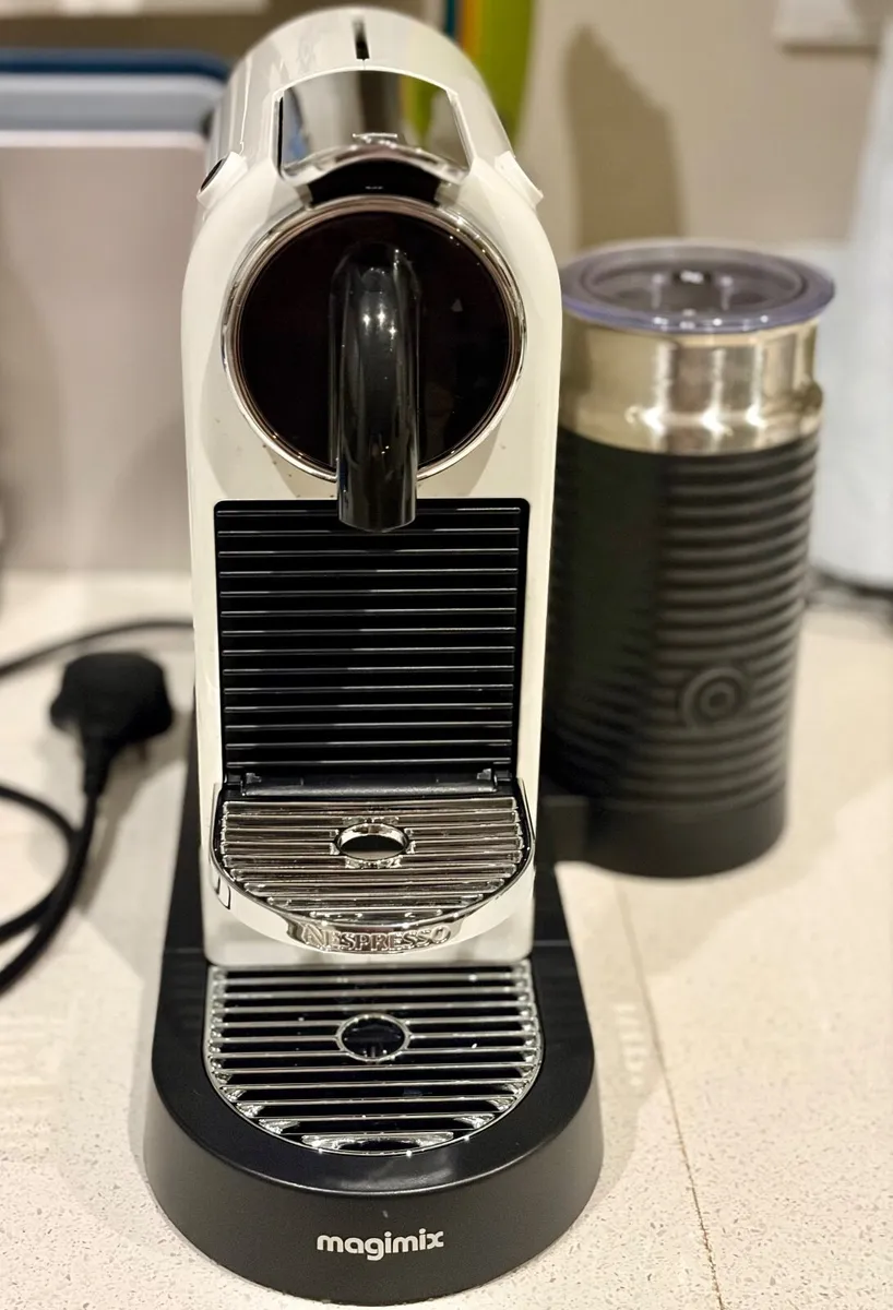 Nespresso Coffee Machine with Milk Frother - Image 1