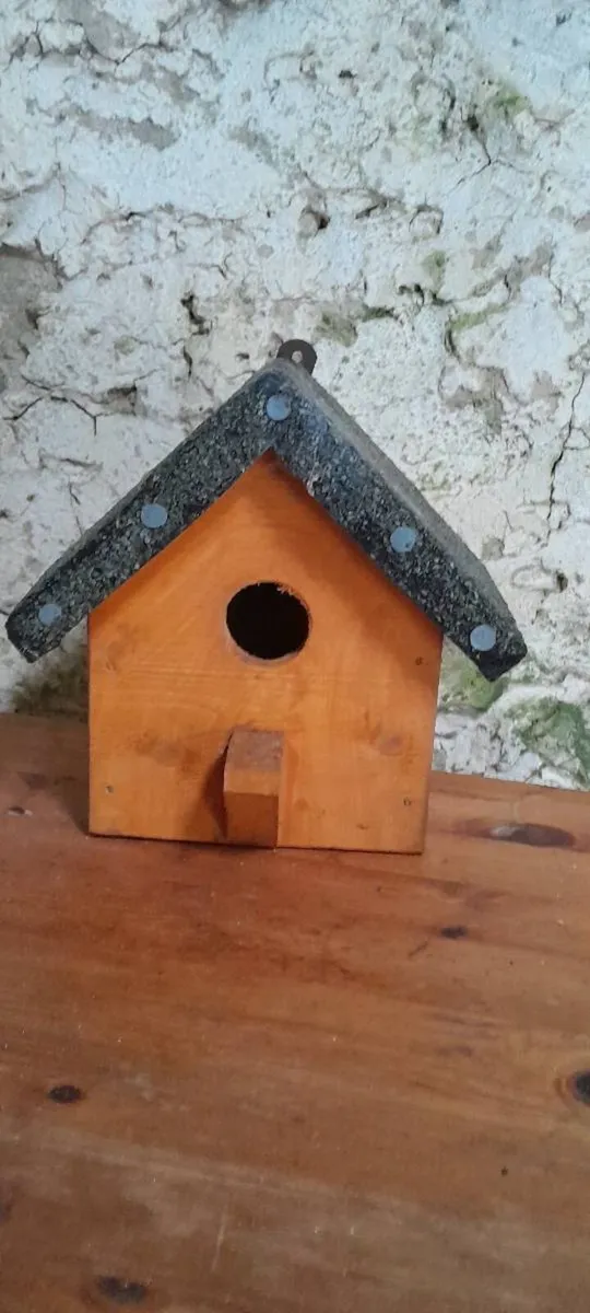 Bird nest box - Image 1