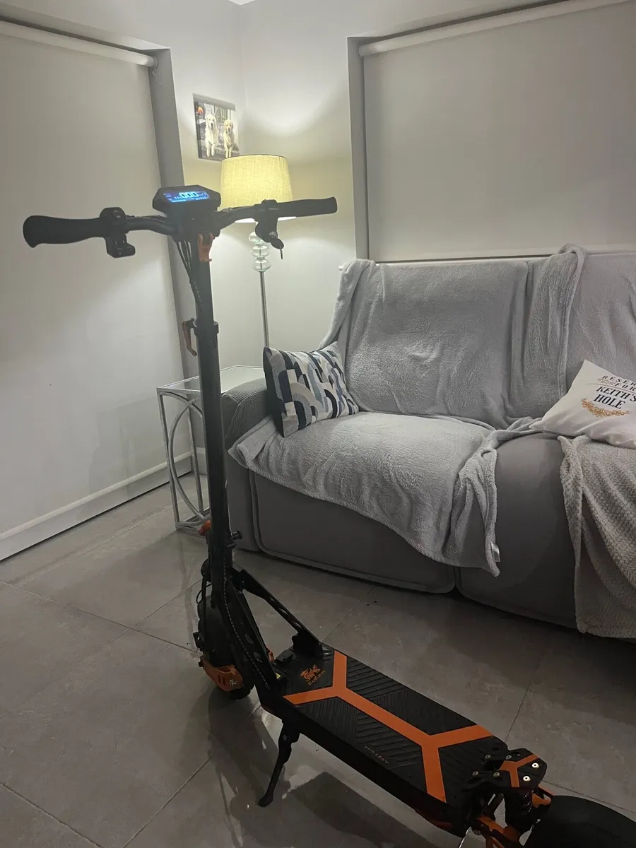 Electric scooter - Image 3