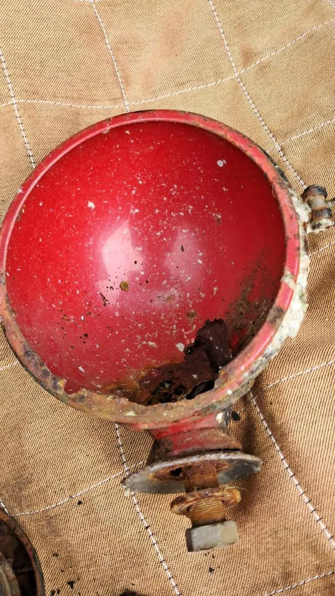 Vintage tractor headlamps - Image 2