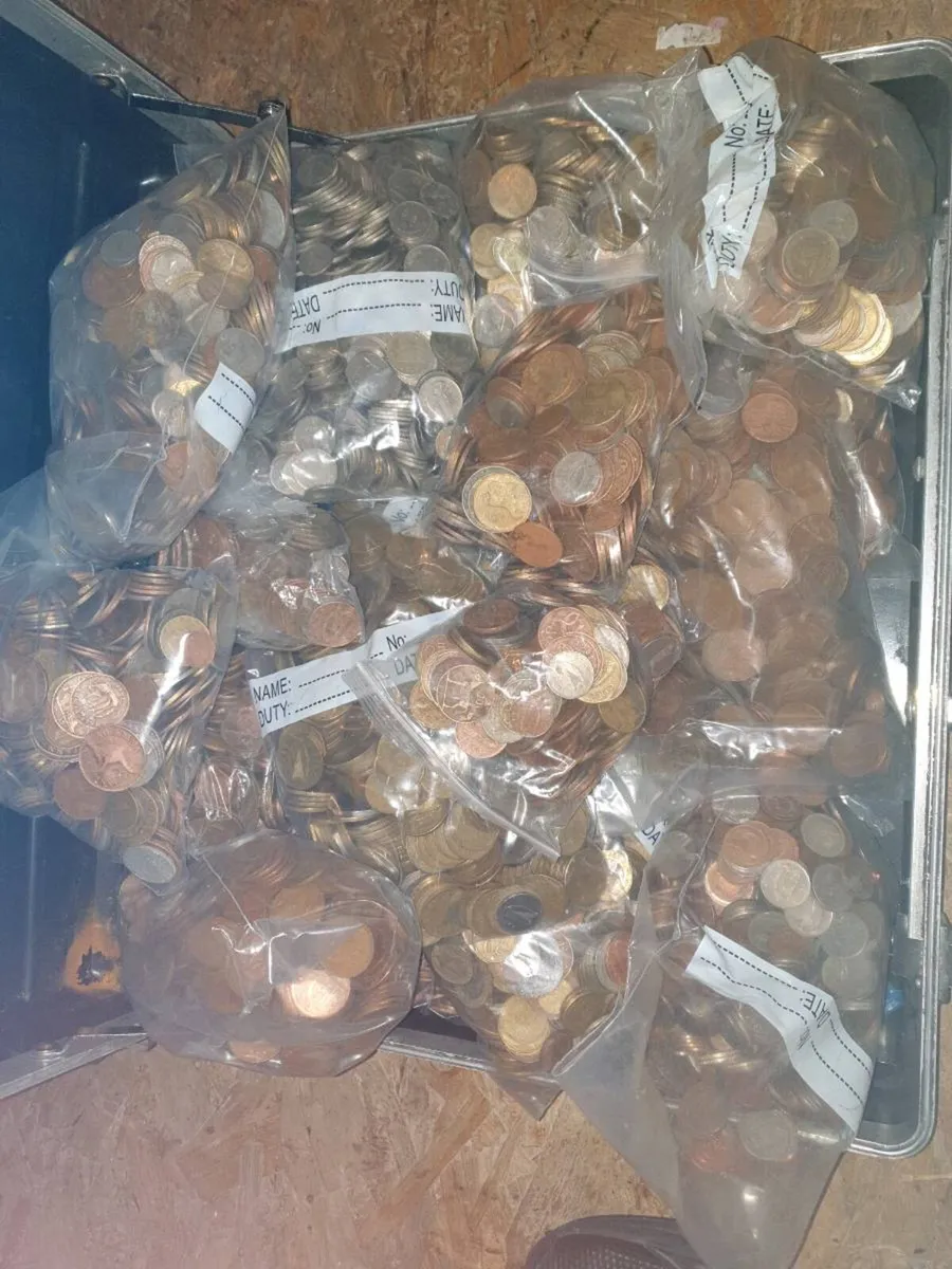 50kg of coins most Irish coins .. some world cions - Image 3