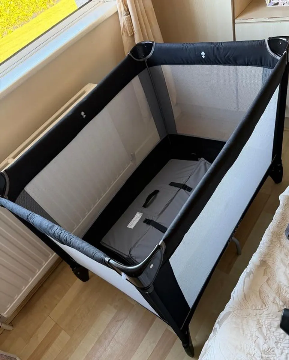 travel cot - Image 4