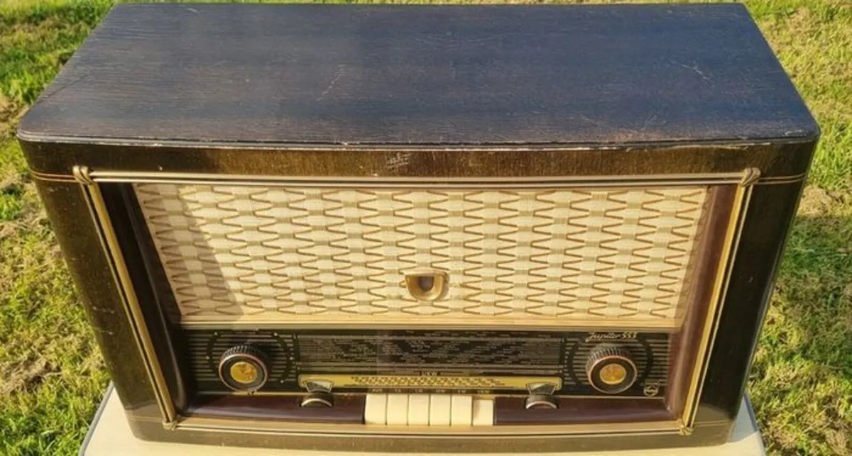 Vintage radio -Philips Jupiter 553 - Image 4