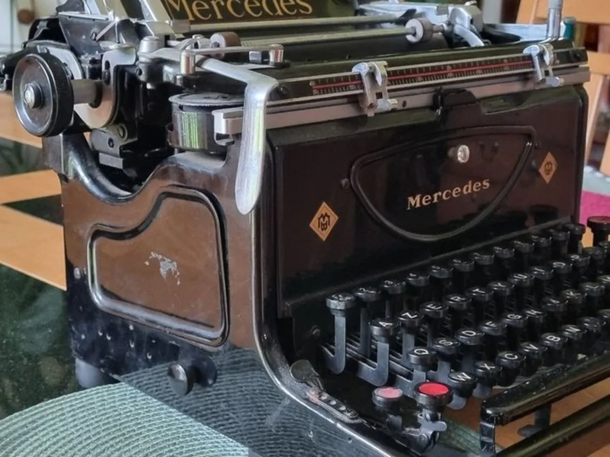 Vintage Typewriter Mercedes Model 8 Silent 38 ! - Image 2