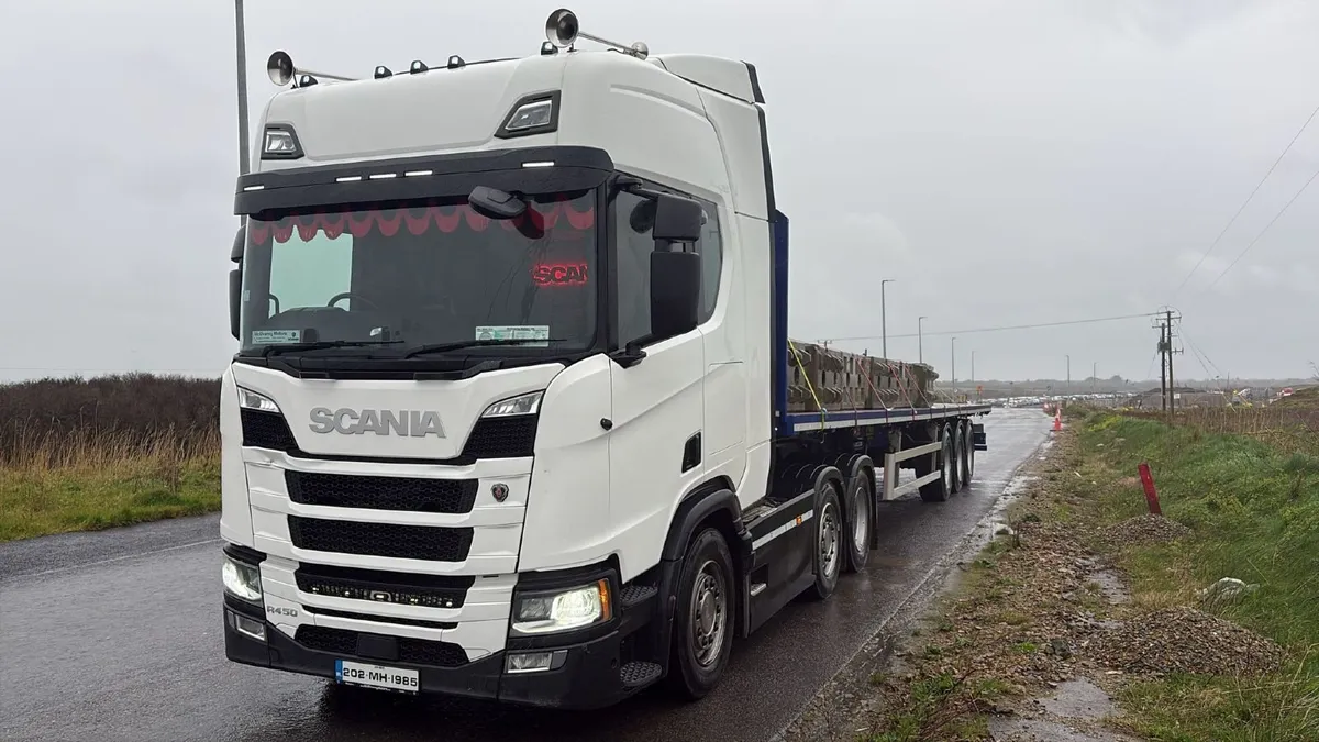 Forklift transport - Image 2