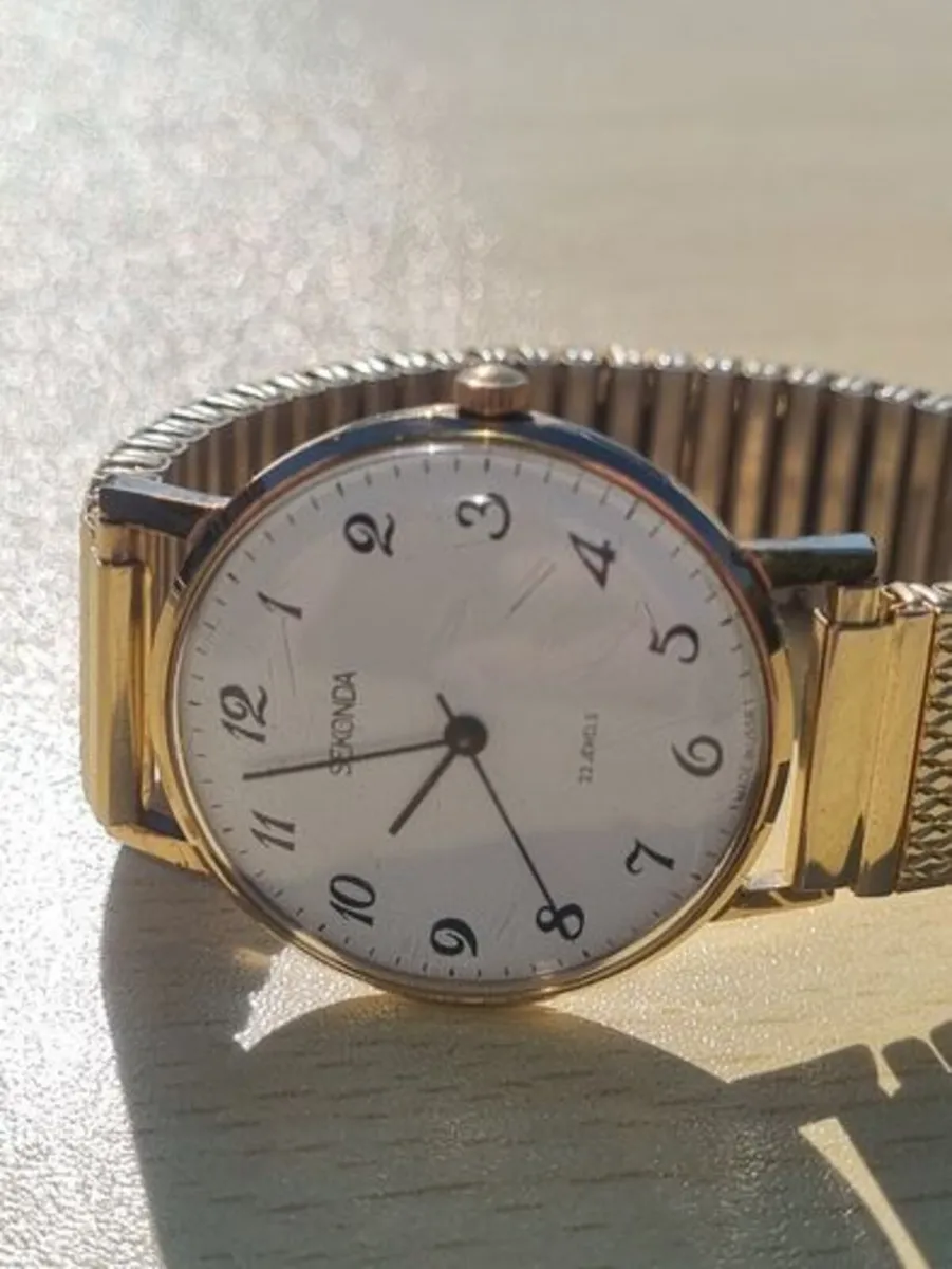 Soviet gold-plated Sekonda watch - Image 1