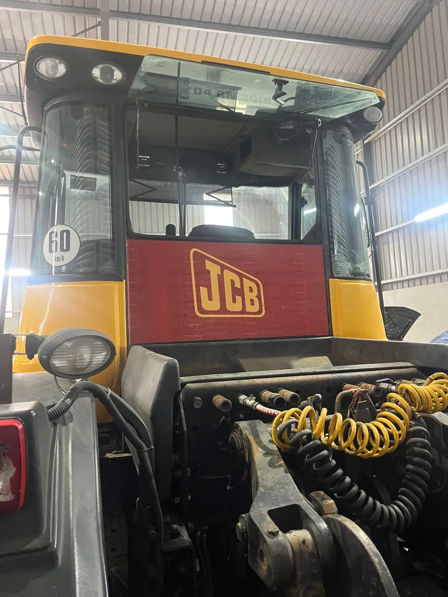 JCB Fastrac 3220 - Image 3