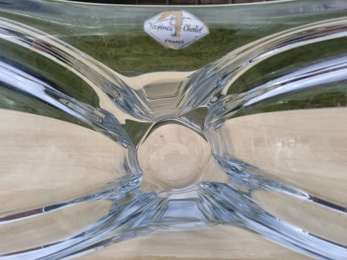 Vannes Chatel vintage large and heavy bowl. - Image 2