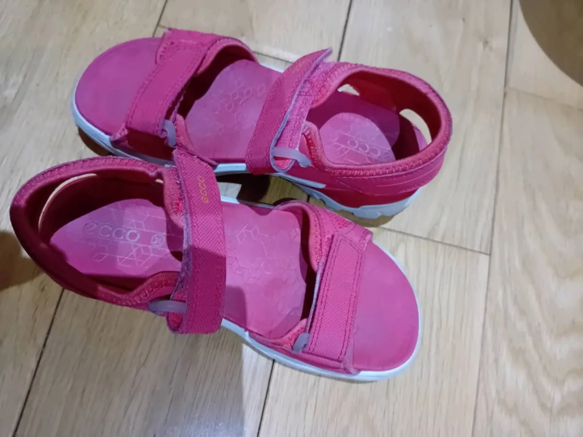 Girls footwear - Image 2