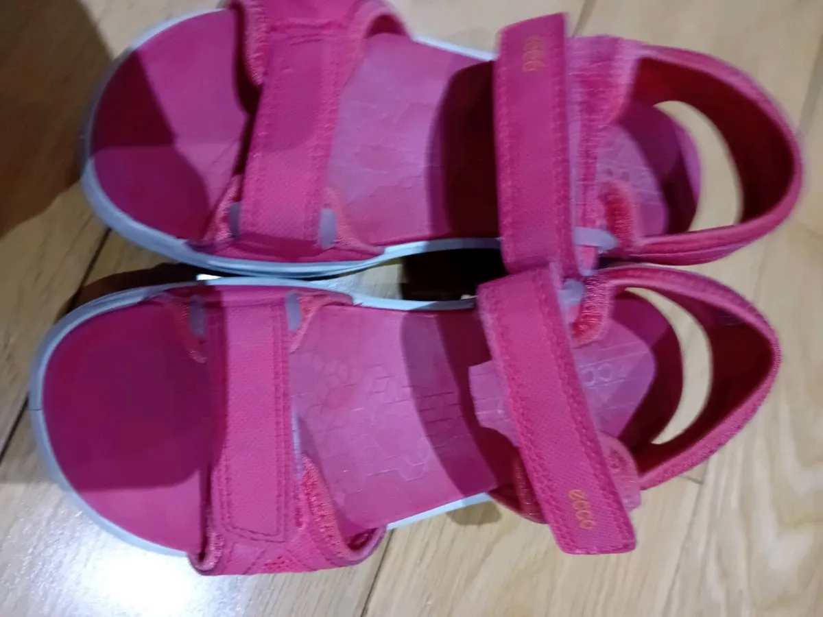 Girls footwear - Image 4