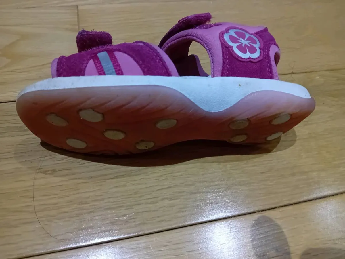 Girls sandals - Image 3