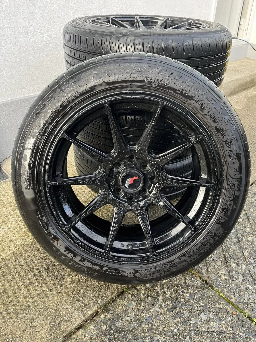 Alloy wheels only used few weeks - Image 1