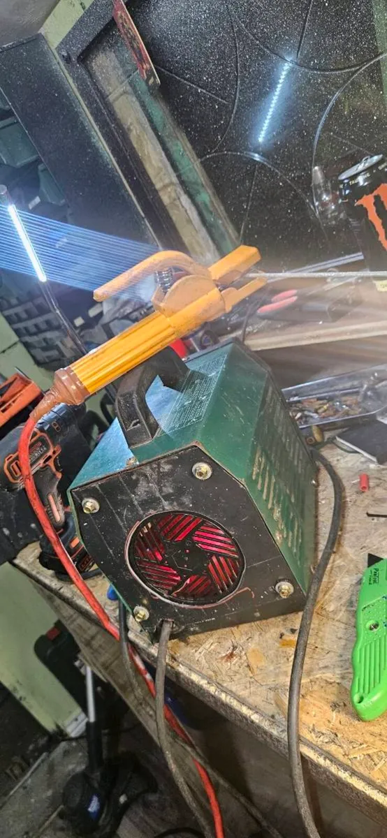 Welder - Image 4