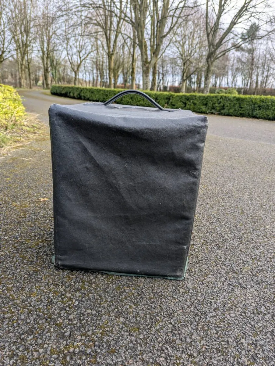 Roland Cube 60 - Image 3