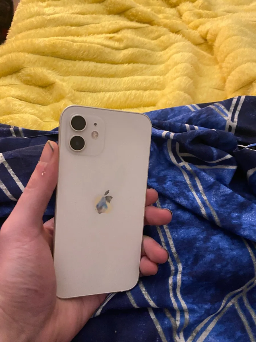 IPhone 12 64gb white - Image 1