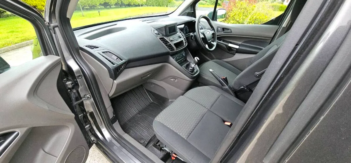 Ford Transit Connect - Image 3