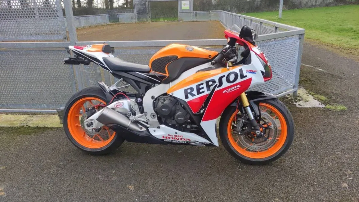 Honda CBR fireblade 1000RR Repsol - Image 1