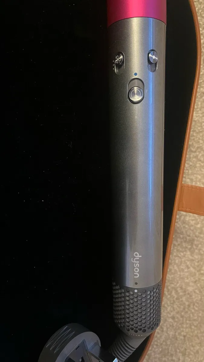 Dyson Airwrap hair styling tool - Image 4