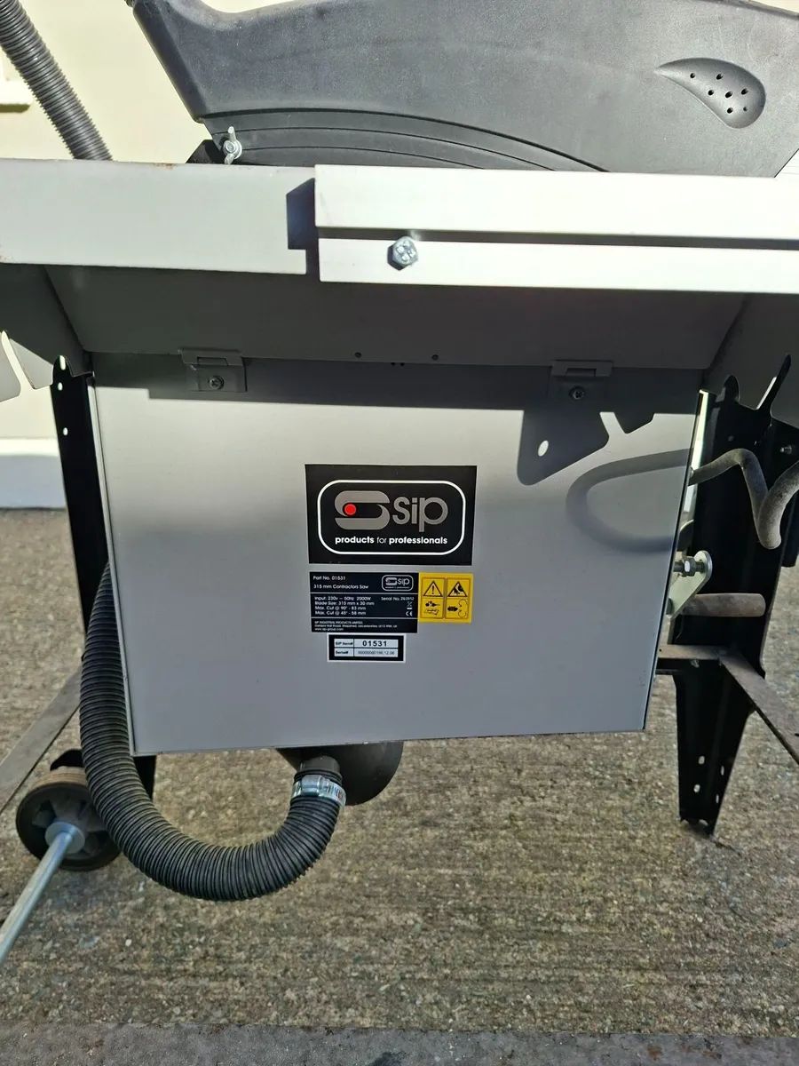 Carpentry tools - Image 1