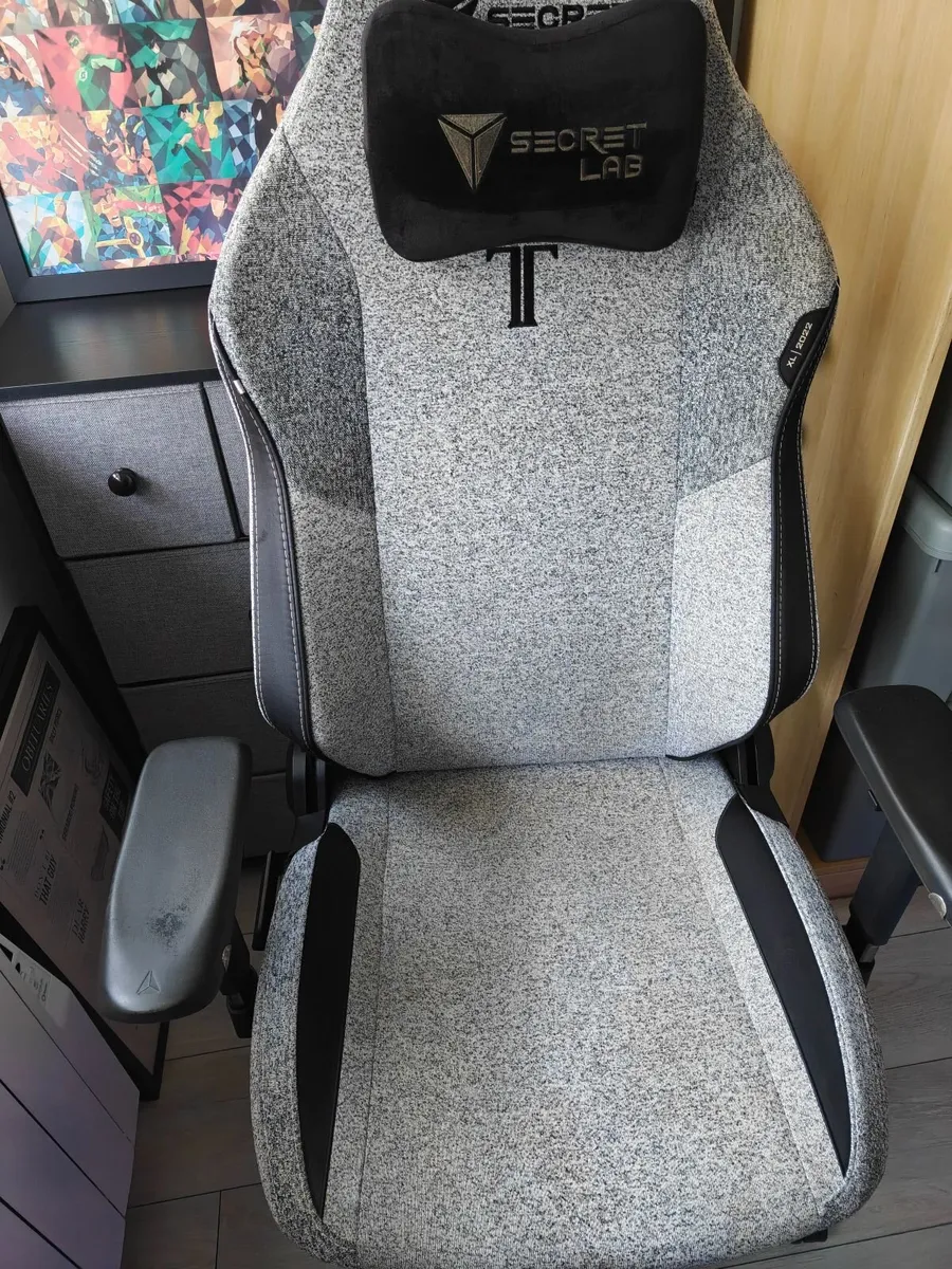 Used Secretlab gaming chair - Image 2