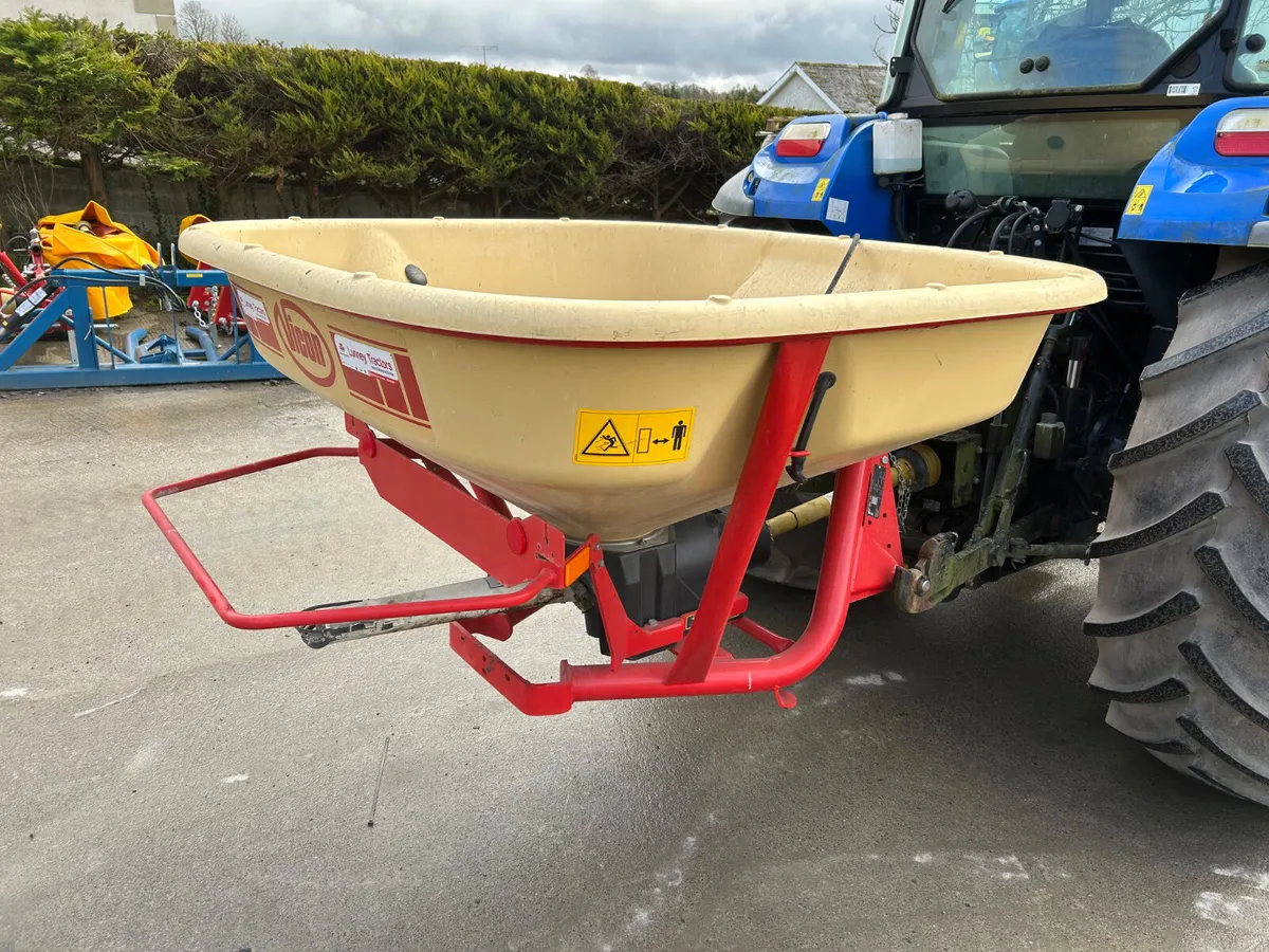 2022 Vicon PS04 Fertiliser Spreader - Image 2