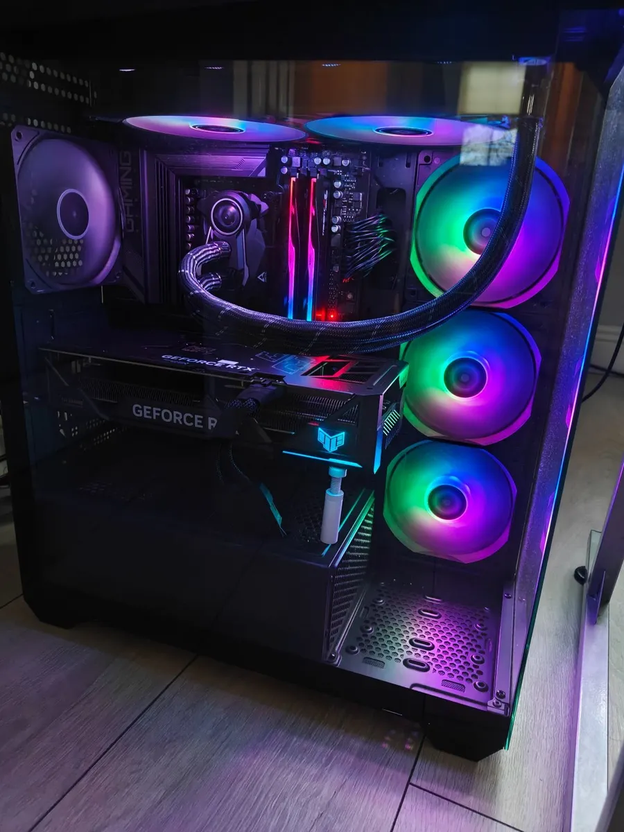 Gaming PC - AMD Ryzen 9 7950X3D / RTX 4070 SUPER - Image 1