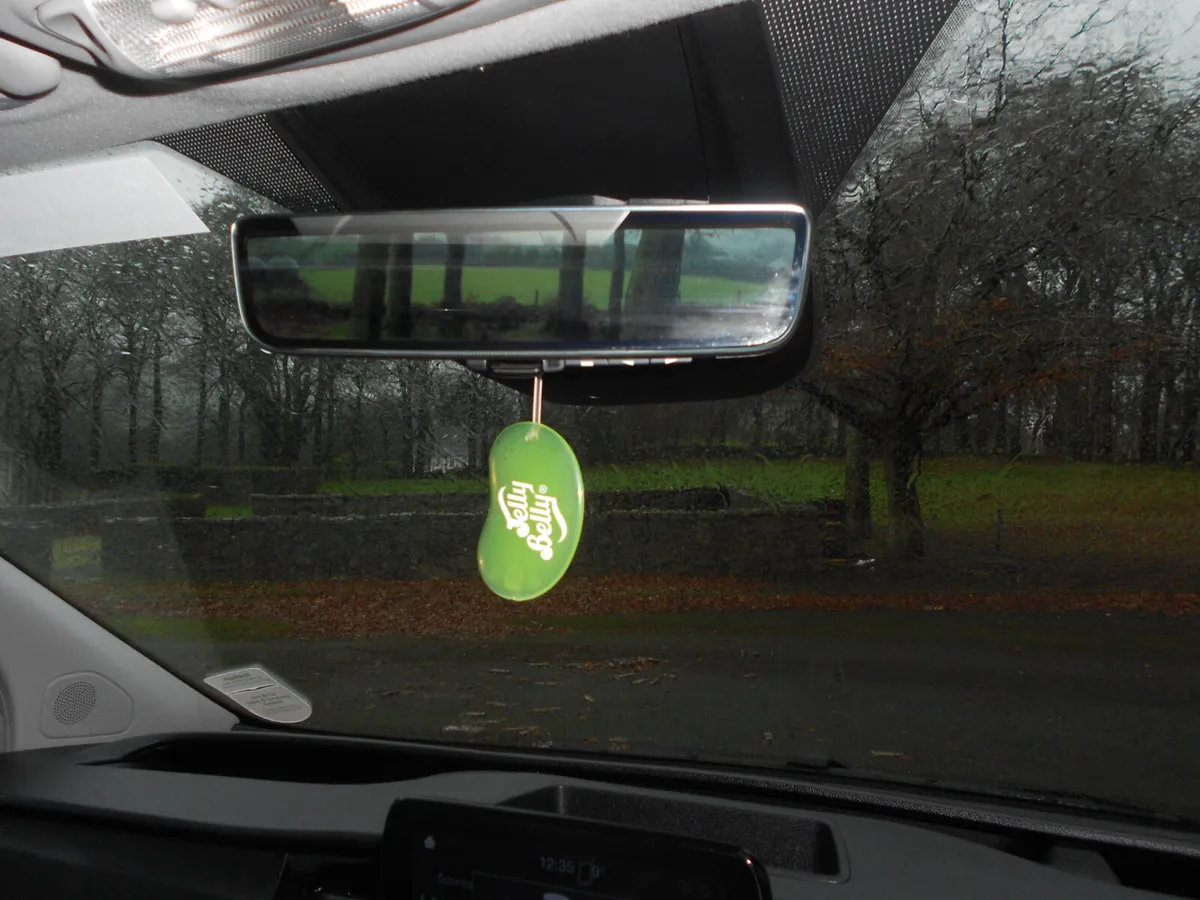 Ford Transit Custom 2023 - Image 2