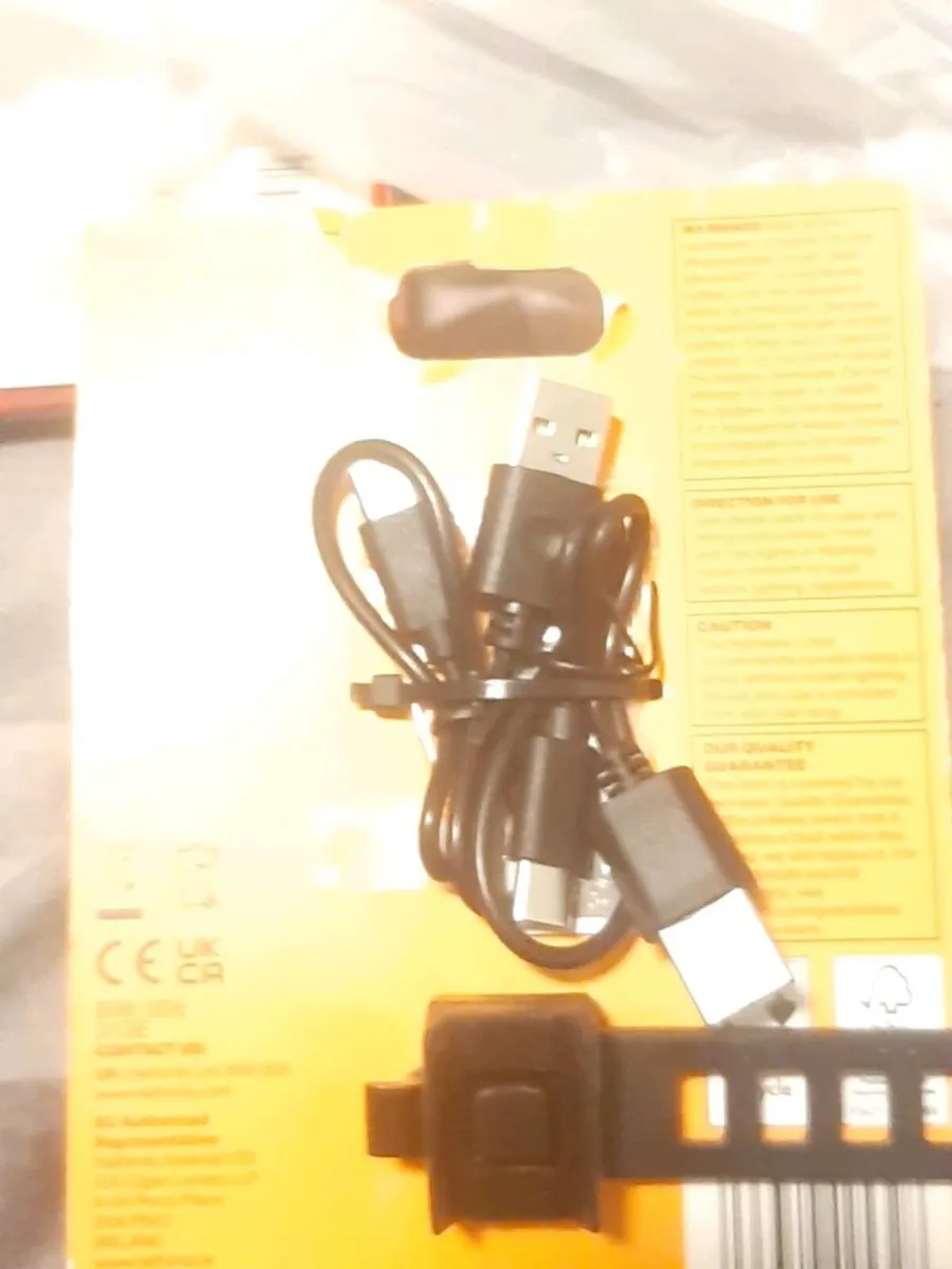 Bike lights front and rear new - Image 4
