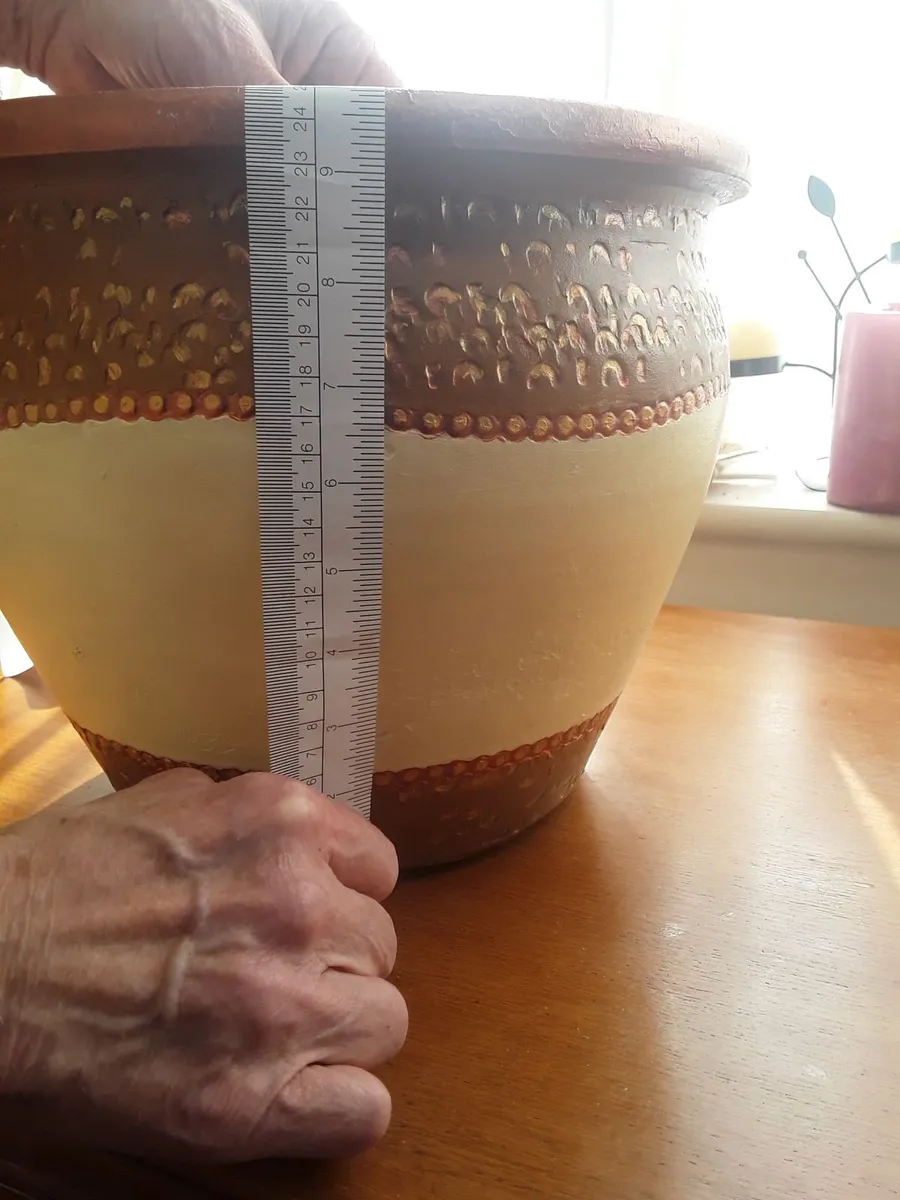 Retro in  or outdoor planter good condition - Image 3