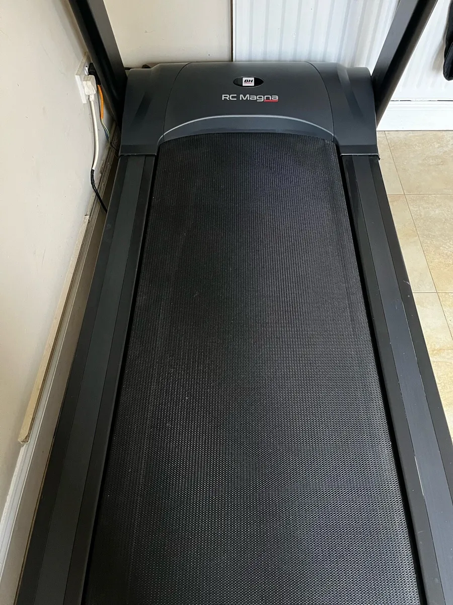 1-22km Magna RC AC treadmill commercial style - Image 2