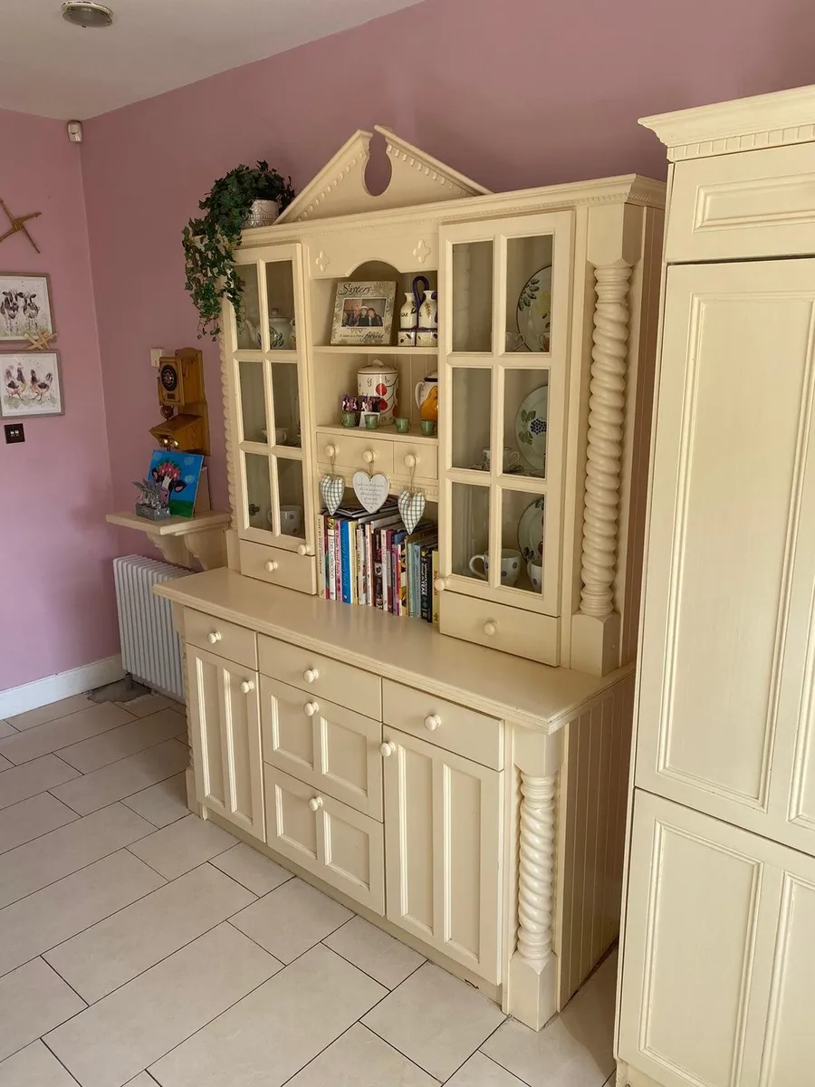 Kitchen dresser - Image 1