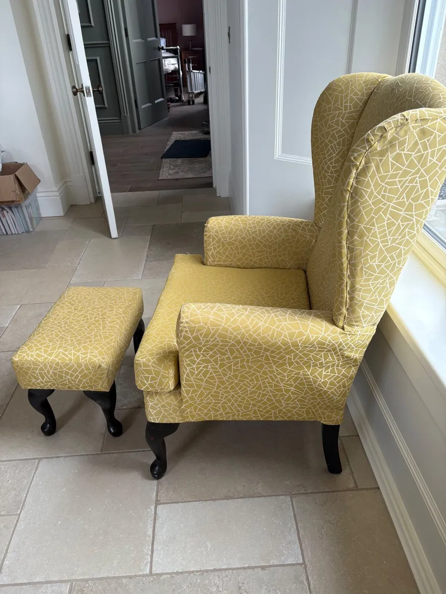 Armchair and footstool - Image 2