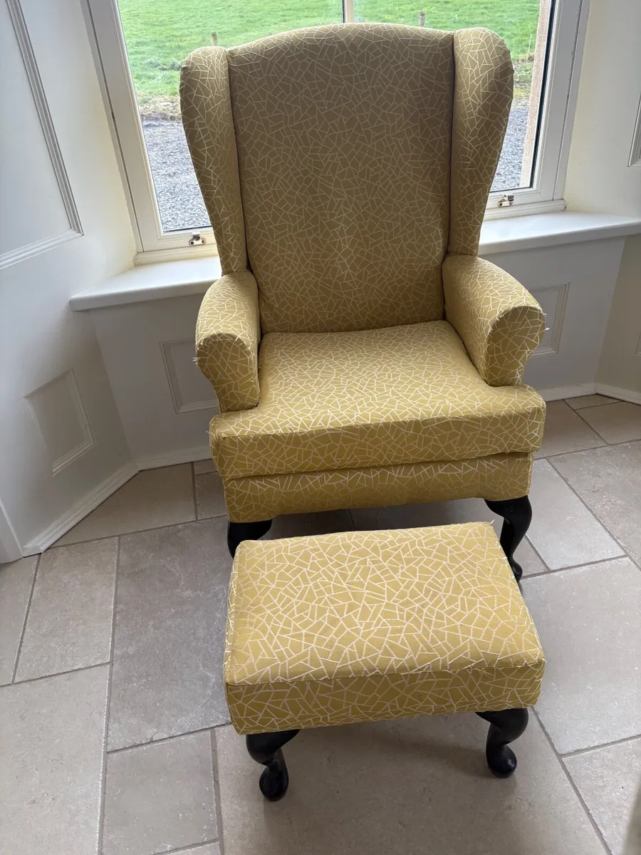 Armchair and footstool - Image 1