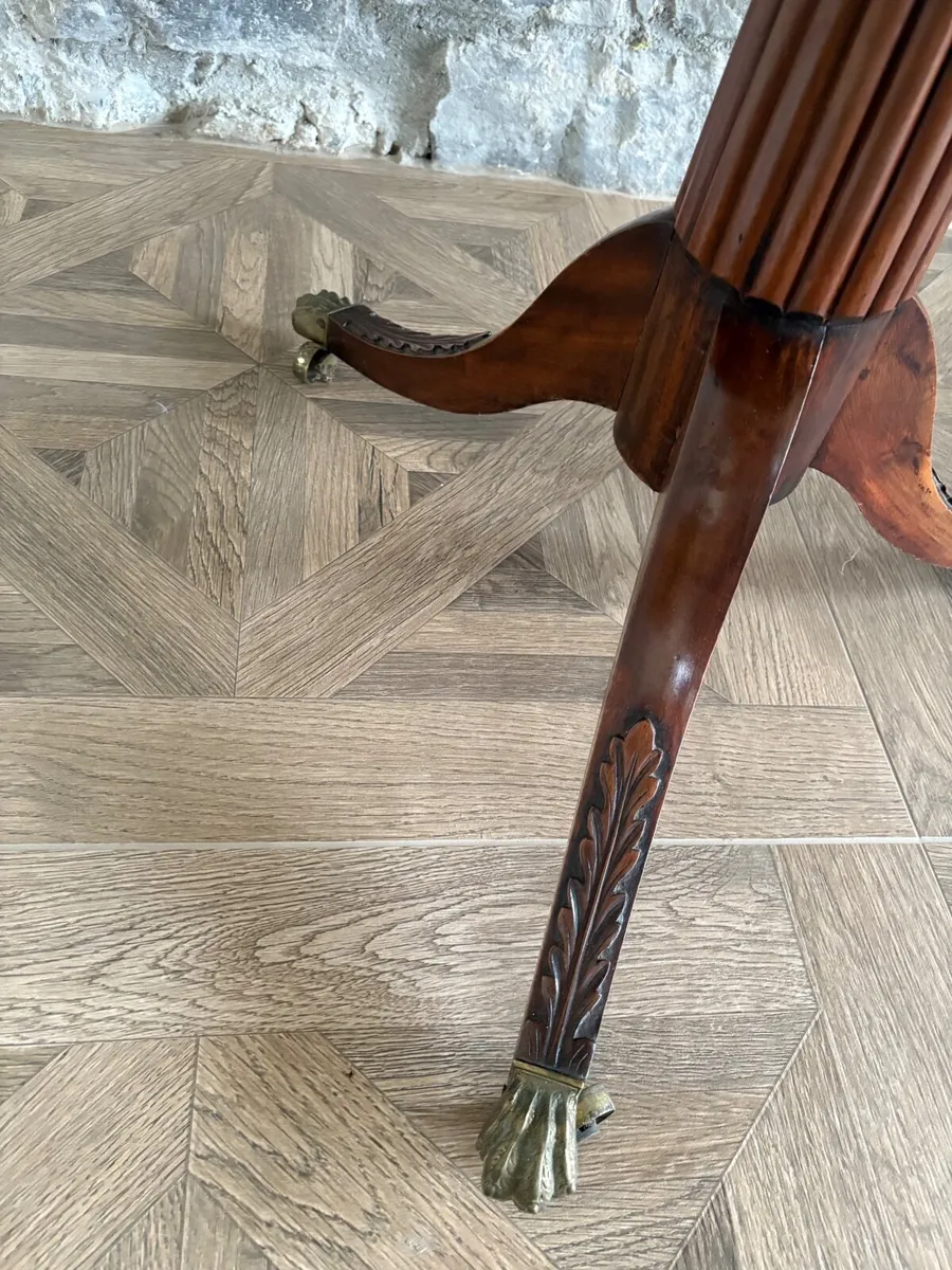 Antique shelf - Image 2