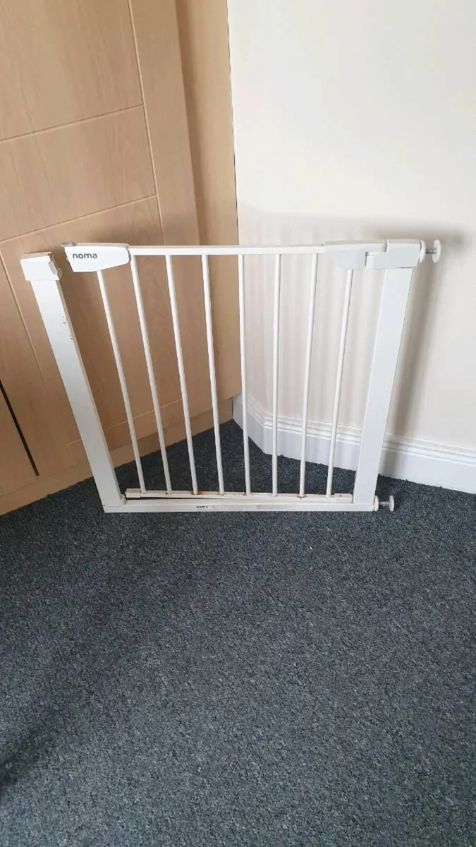 Child safety gate - Image 1