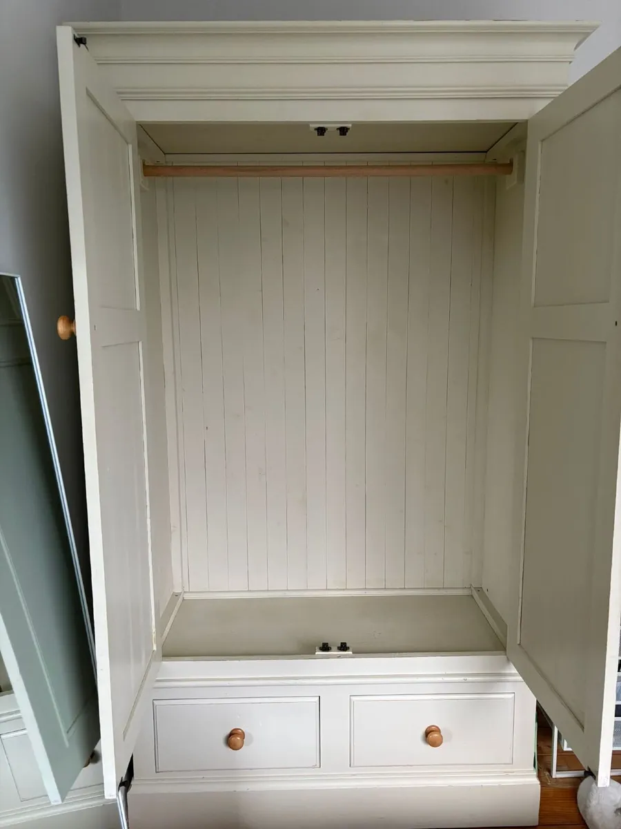 Double Wardrobe €150 ono - Image 3