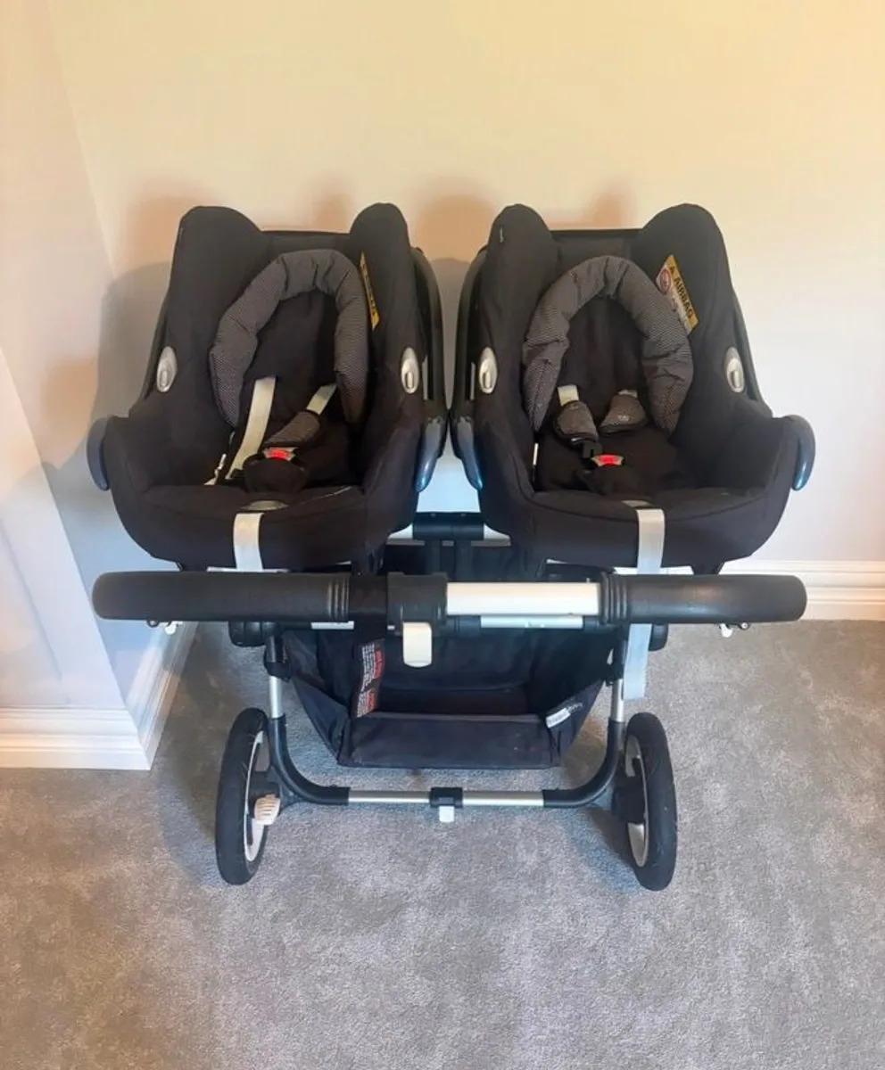 Bugaboo  Donkey Twin Buggy with car seats - Image 3