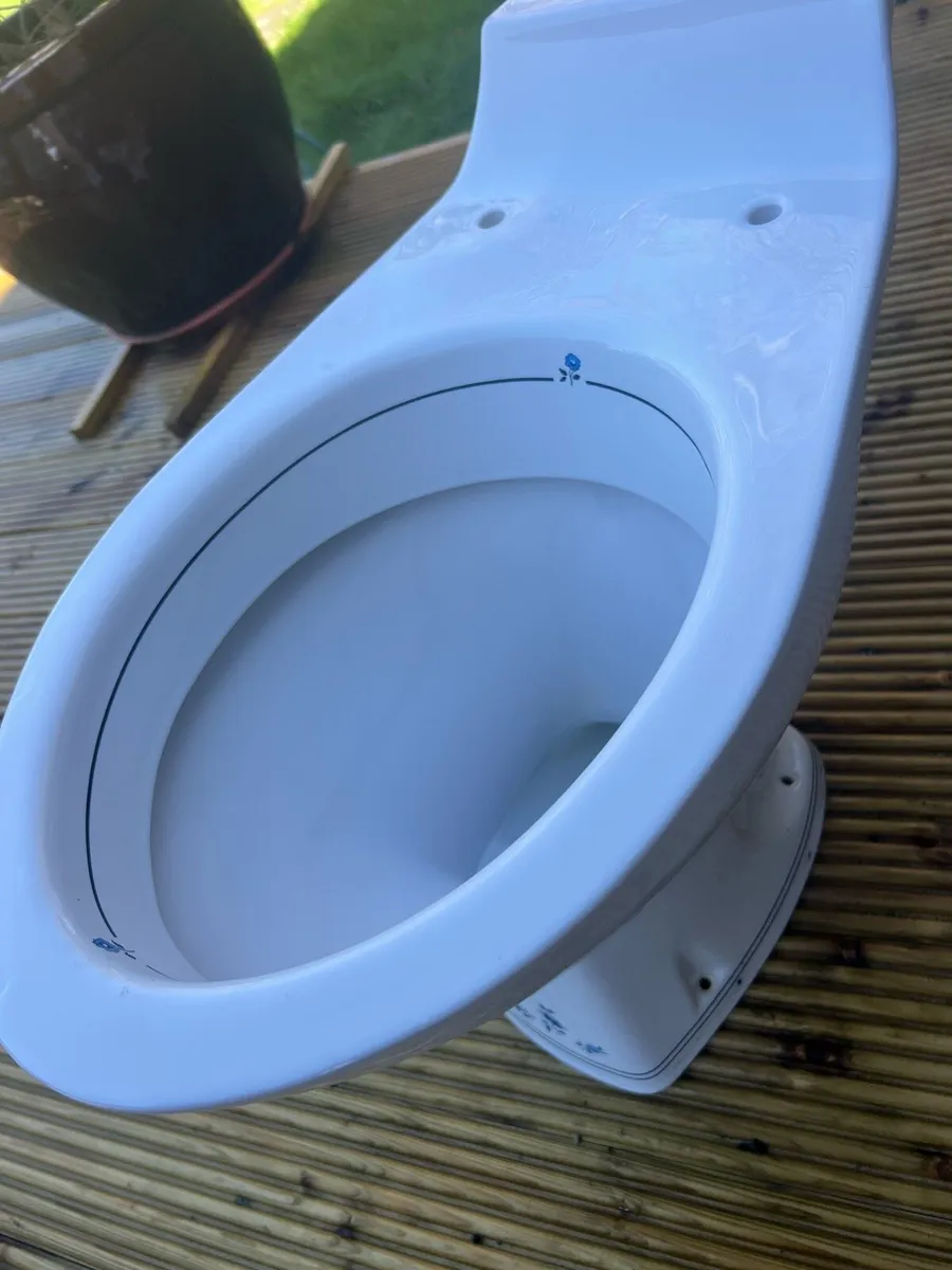 Toilet and WHB - Image 4