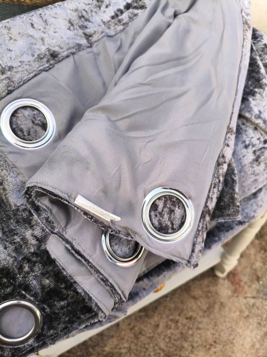 Beautiful new crushed velvet gray curtains, - Image 1