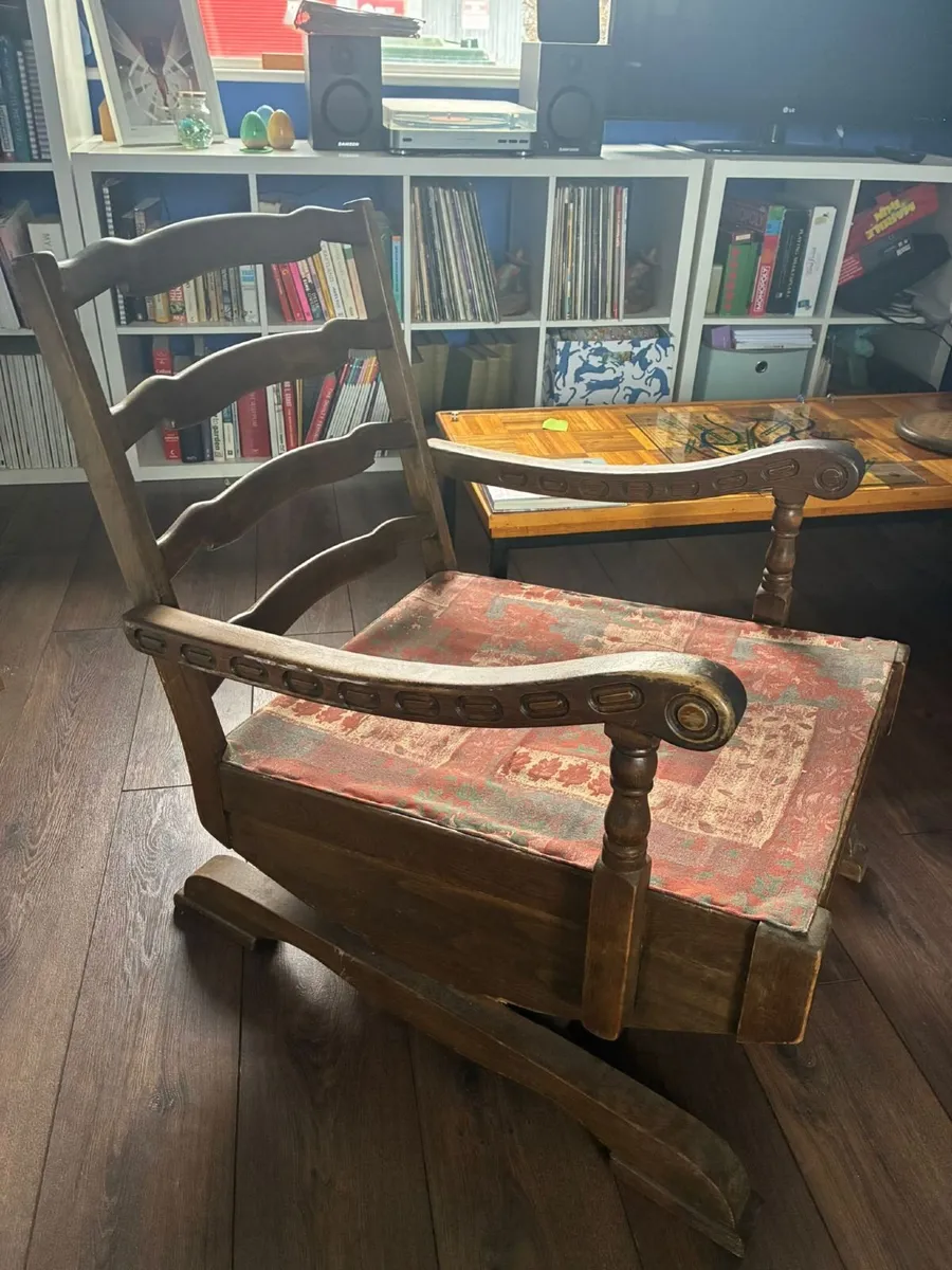 Antique rocking chair - Image 2