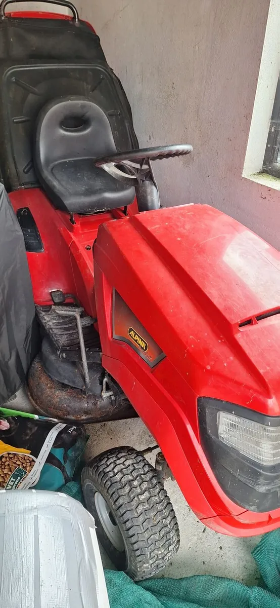 Ride on lawnmower - Image 4